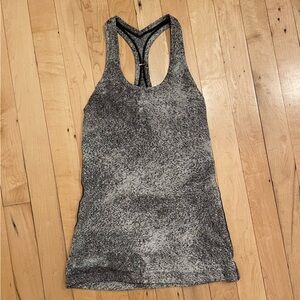 Lululemon workout tank top. Size - 8.